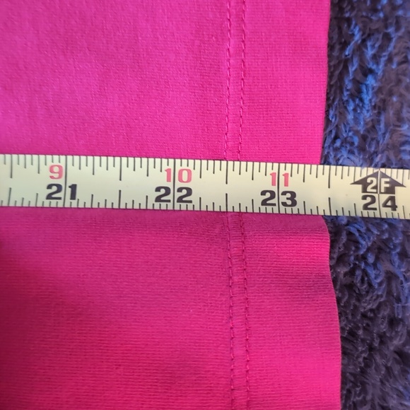 💵2/$10Bundle and Save💵Chico's| Red V-neck Short Sleeved T-shirt Cotton Spandex - Picture 9 of 12